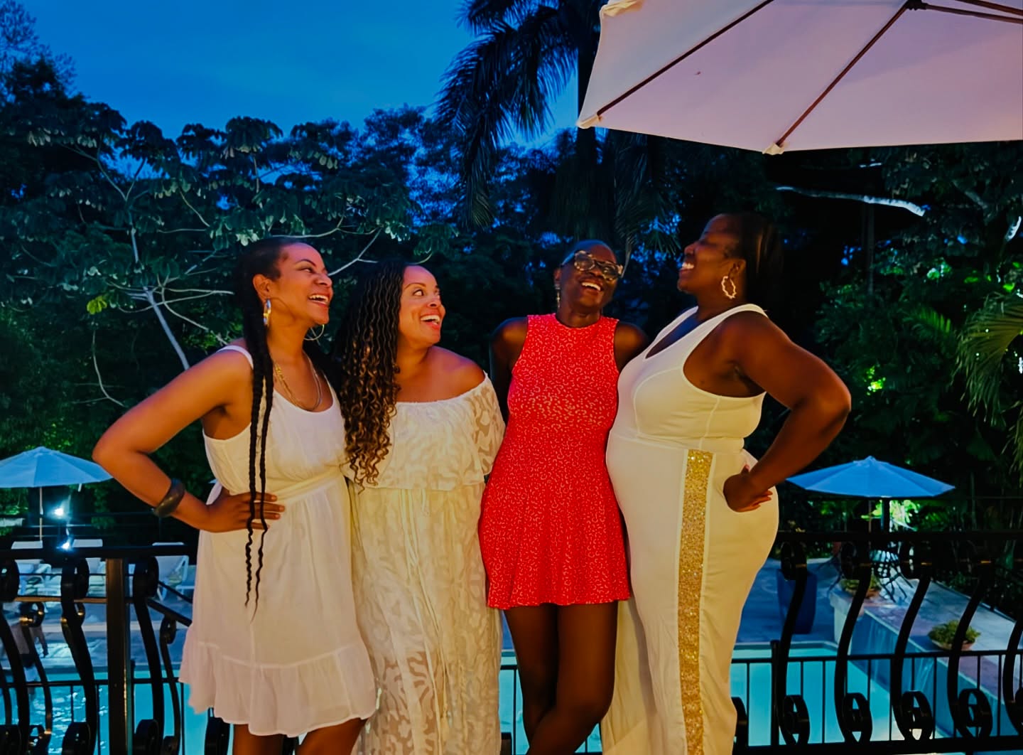 “Your mind cannot heal without laughter. Your body cannot heal without play. Your soul cannot heal without joy.”
-Catherine R. Fenwick
2024 Belize 🇧🇿 Retreat - #LookBack
Learn more @utopiasgwretreats - Link in Bio!
#UtopiaGlobalWellness #LeadershipRetreat #BelizeExperience #womensretreats #baliretreat2025
#UtopiaBelizeRetreat2024 #womenempoweringwomen
#EmpoweringWomenLeaders #LeadershipRetreats #Selfcare #Sunday #abundance #mindspiritbody
#WomenCEOs #WomenLeaders #FoundersRetreat #NayaPowell #faithbasedretreats #BelizeRetreat2024 #UtopiaGlobalWellnessRetreats
