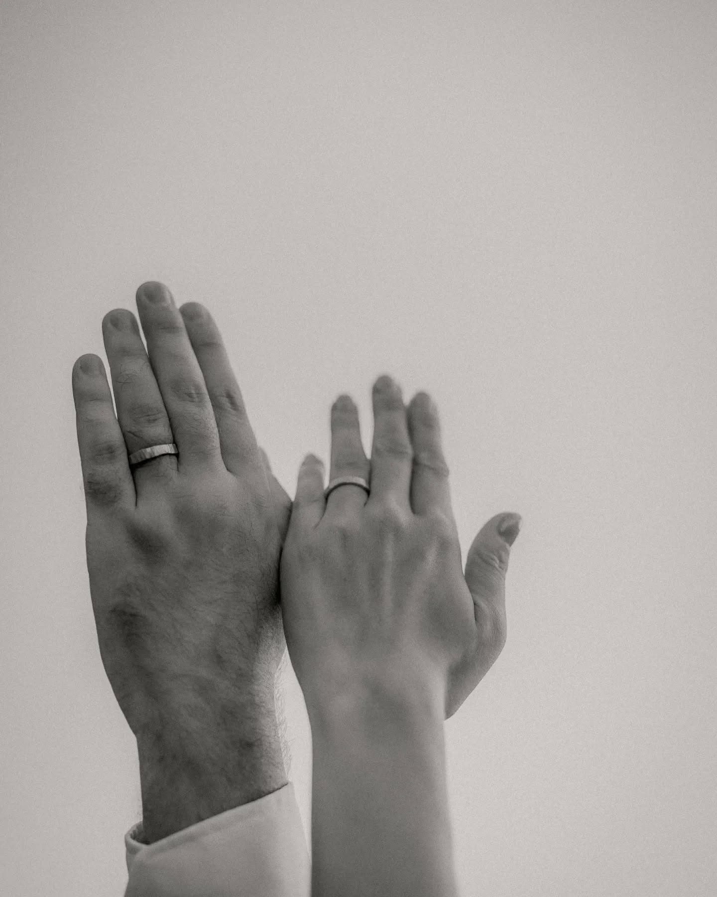 The wedding ring - Symbol of eternity 💍
#weddingphotography #swissweddingphotographer #weddinginswitzerland #eternity #weddingring #bern #schweiz