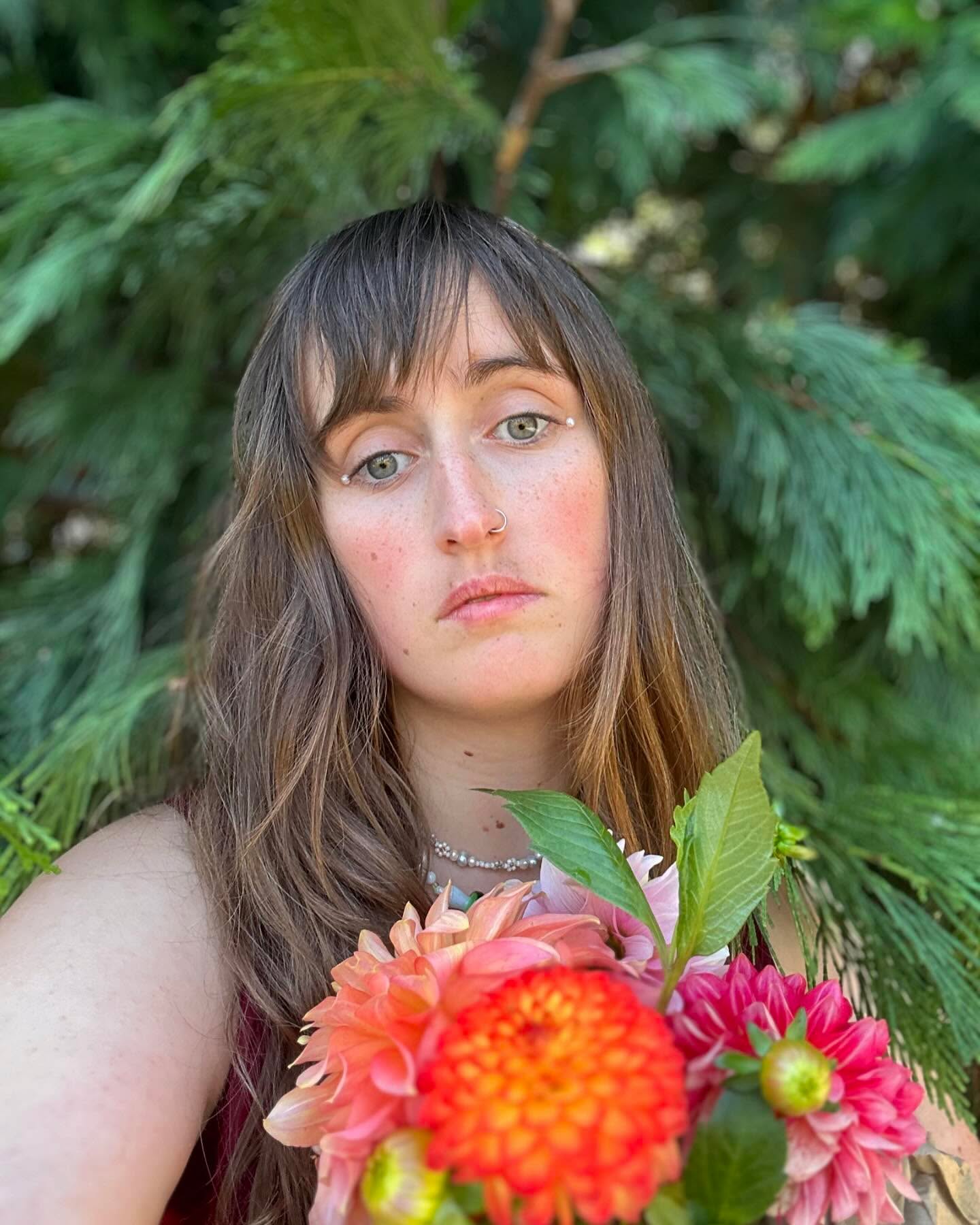 You have to cultivate the softness you need in this world. 🍑💐🫖