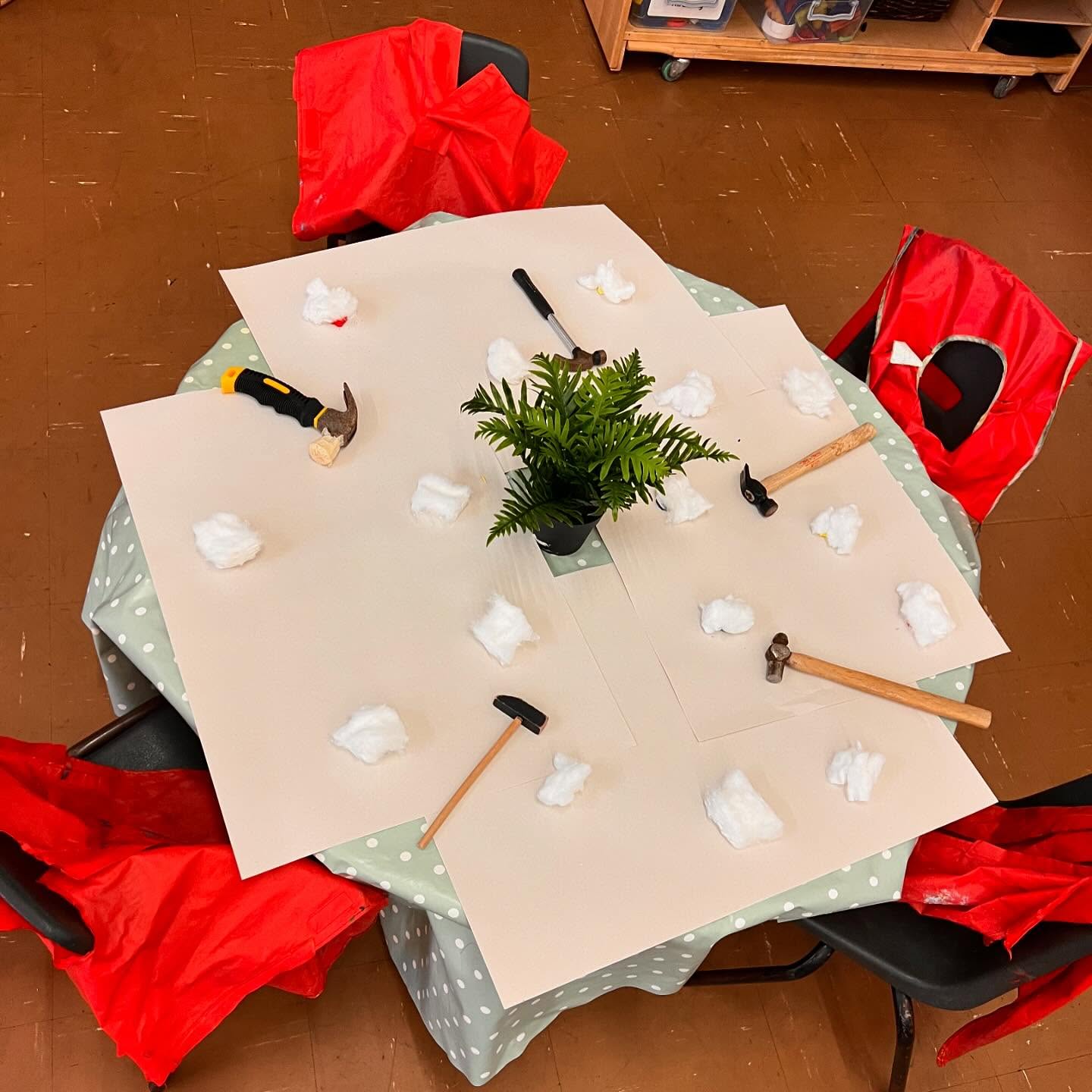 ✨Hello September✨
Here at Leapfrog Church Hill, we are so ready for the new academic year and we’ve started off with a “BANG”! Exploring the work of Jackson Pollock. Our children have loved splat painting, being creative whilst working on their upper body strength and hand-eye coordination.
#earlyyearsframework #eyfsprovision #nurseryinspo #nurseryideas #nurseryschool #jacksonpollockinspired