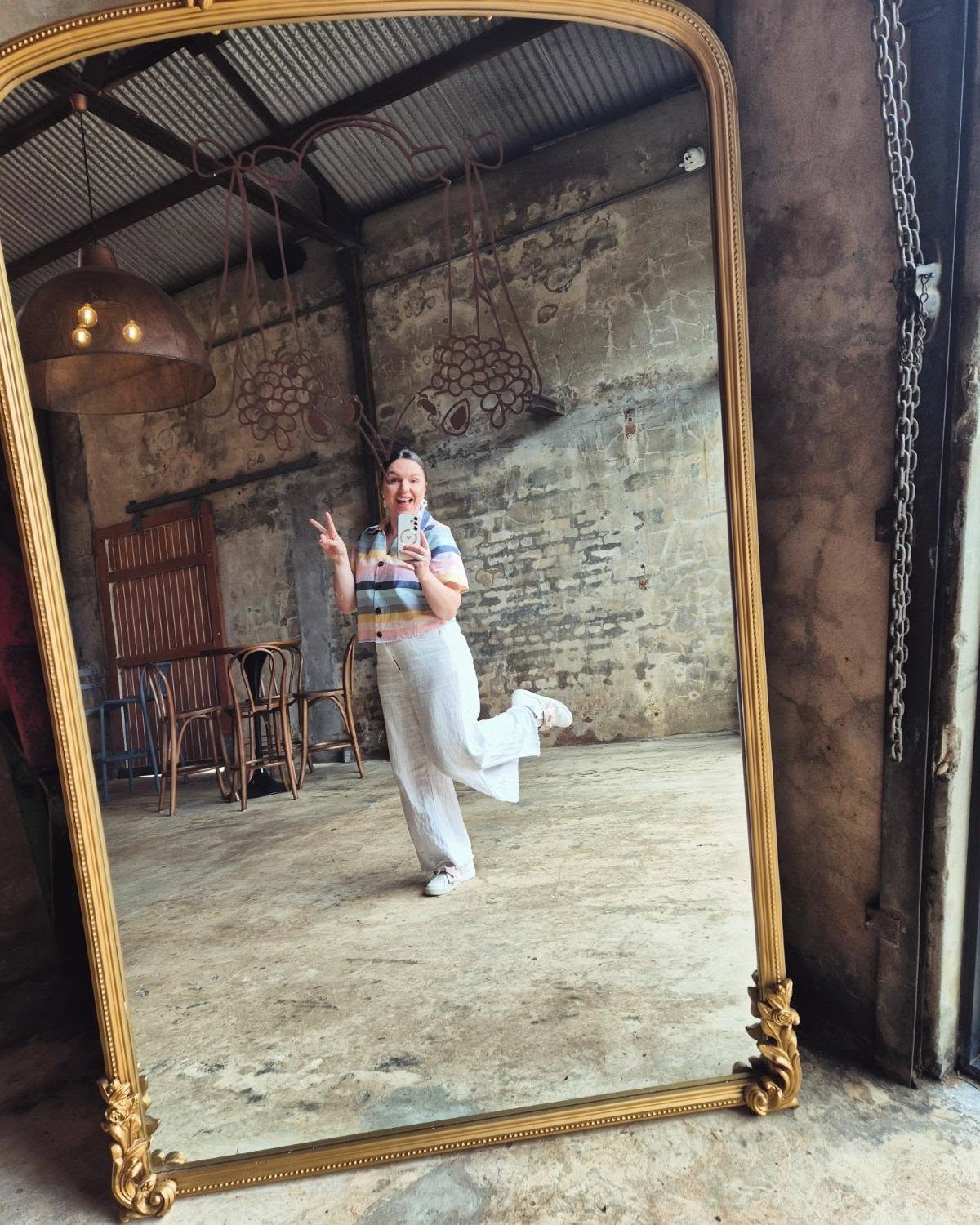 Thanks for having me this weekend.
Pictured is the awesome @thecoopgerringong - suuuuch a cool place! And the best staff too.
And Saturday at @jervisbaymaritimemuseum was a stunning morning surrounded by so many smiling faces. I strolled the board-walk through the mangroves after my set and forgot to take any photos.
Weekend - tick!