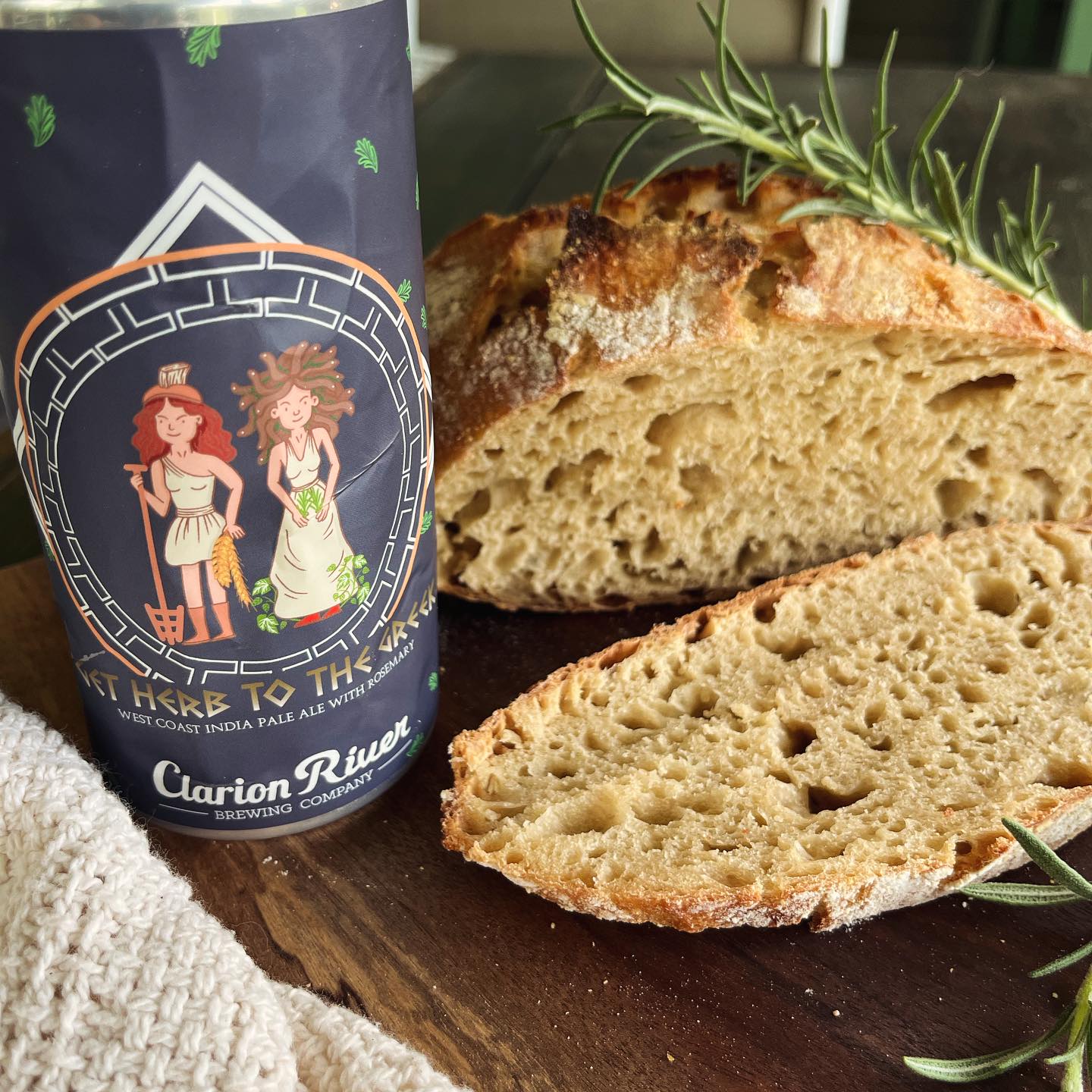 This beer bread was a delicious way to collaborate with @clarionriverbrew! This tasty ale brewed with rosemary by @thefitbeerwitch was the perfect compliment to our overnight loaf, baked in a Pine Springs Pottery Covered Casserole of course. 🌿
#servebeautifully #heirloomquality #mindfullymade #madebyhand #artisan #rusticmodern #farmhouseinspired #stoneware #homewares #dinnerware #chooselovely #pottery #potterygifts #stonewarecasserolebread #beerbread #rosemarybeerbread #clarionriverbrewingcompany #PAWildsmade #visitclarioncounty