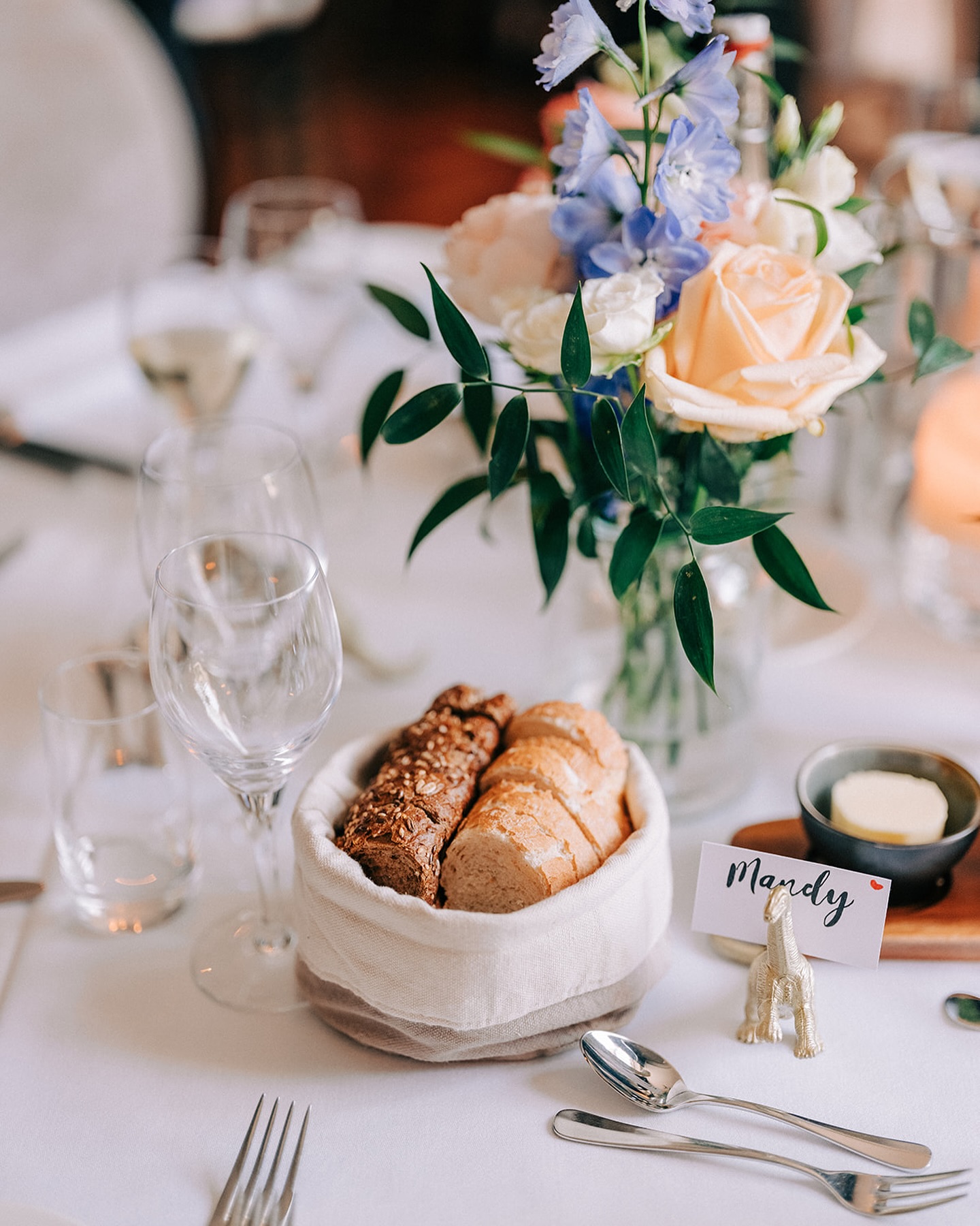 WEDDING FLOWERS
Look at this pretty table setting!
I love the chosen flowers and their colors. A beautiful summer vibe!
I always love to do the flower work for my couples, choose the styling and the flowers that go with it! This lovely couple chose a summer vibe, lots of color but still decent.
So pretty!
And look at those cute name tag holders! So creative!🦕
Wedding planner: @planningbynicki
Fotographer: @wat.een.plaatje
Location: @landgoedtewerve
Wedding flowers: @planningbynicki
#wedding #weddingday #weddingphotography #weddinginspirations #weddingideas #weddingflowers #weddingplanning #weddingplanner