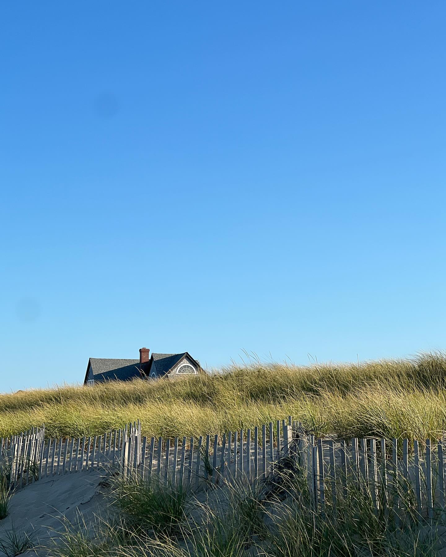 We snuck away for our 10 year anniversary. Hopped a one-way flight to Maine and meandered home, finding so much beauty along the way. Not least of which was a peek back at a simpler time in our lives. While I love our life back home with its wildly wonderful excitement, there’s magic in quiet moments with your one true 🤍 .
Snaps from Maine, Nantucket, Newport and in between 📷