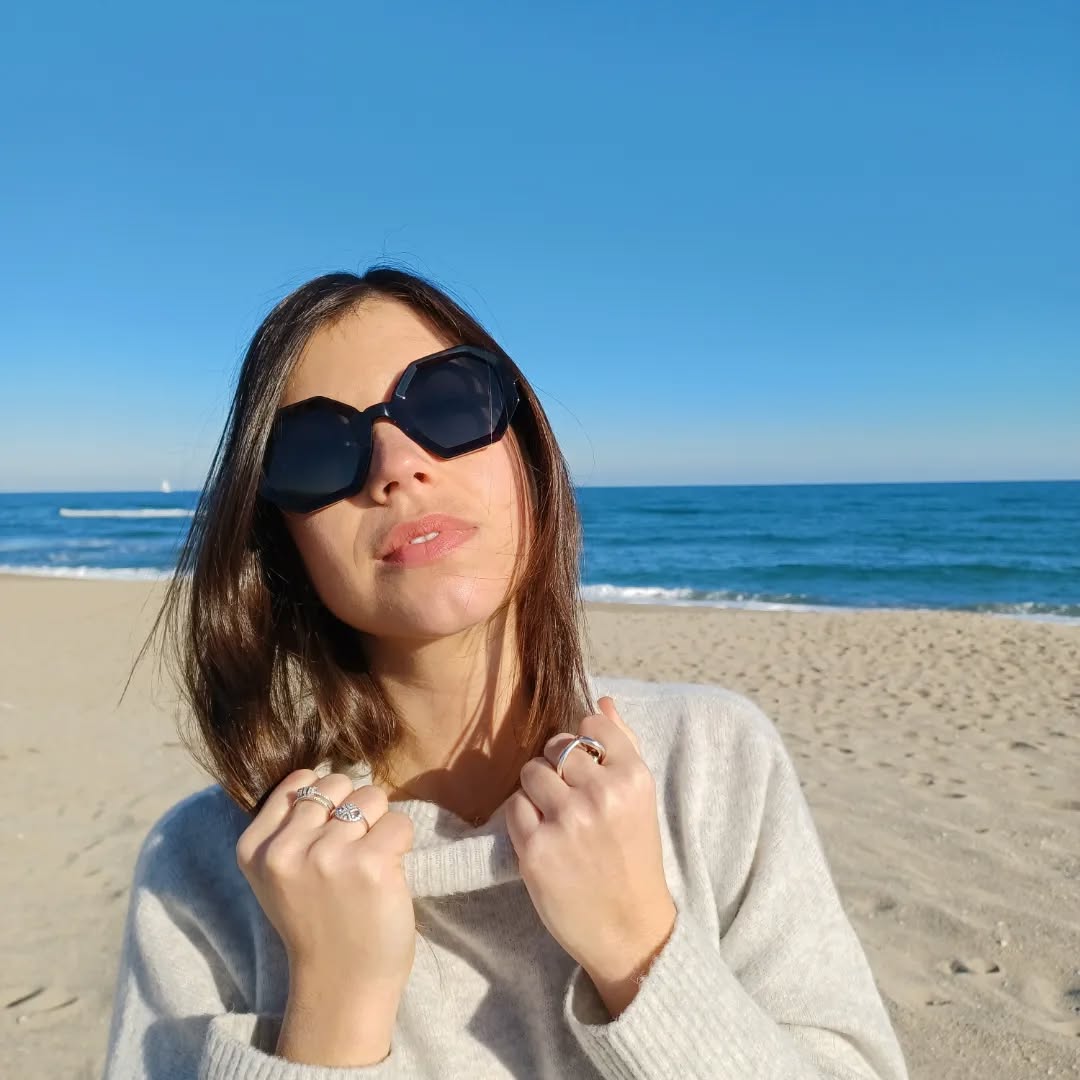 Unique design Milano
#handmade #iconic #design #madeinitaly #opticien #sunglasses #eyeglasses #fashion #leslunettesdebenjamin #lunion #milano