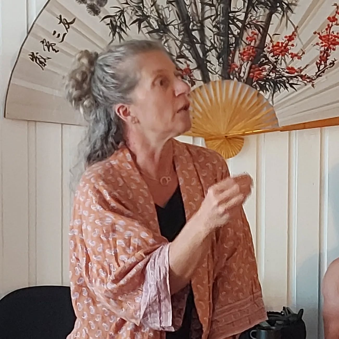 What a privilege it has been to be hosting and taking @artoftransformationaltouch class with @ecolesetsuko and the wonderful @jenniflylee
This is what community feels like when the passion for the mind body connection interwine. Unraveling the body fluidly, naturally, attentively listening to the natural gyration of the body. It is incredible what the body can achieve if we allow our minds to flow with our natural rythm.
Thank you my estimed colleagues for making it from miles. The class flowed by so authentically with your curiosity and presence.
And thanks for those traveling from miles away.
@honeycombharmonic
@dkgirard
Sylvain Beauchamp
Marie-eve Mcgee
Dawn
Sean Michael
Julie
Marie-Andree