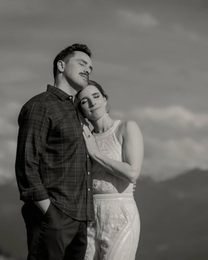 I had the honor to capture the wedding welcome event of R&S ✨️ such a kind and beautiful couple 🫶🏽
#swissphotographer #swissweddingphotographer #weddinginswitzerland #lookslikefilm #authenticlovemag #belovedstories #radlovestories #junebugweddings #swisswedding #switzerland #destinationweddingswitzerland #bitesandtickles #emotionsurfers #schlossschadau #thun