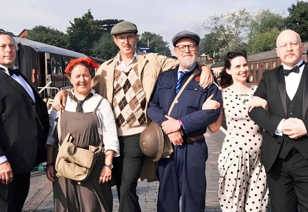 Were you at North Norfolk Railway PLC at the weekend? Did you meet our walkabout actors? What did you enjoy most about the weekend? 🙂🚂 #sheringhm1940sweekend #steambacktothe40s #acting #immersiveexperience