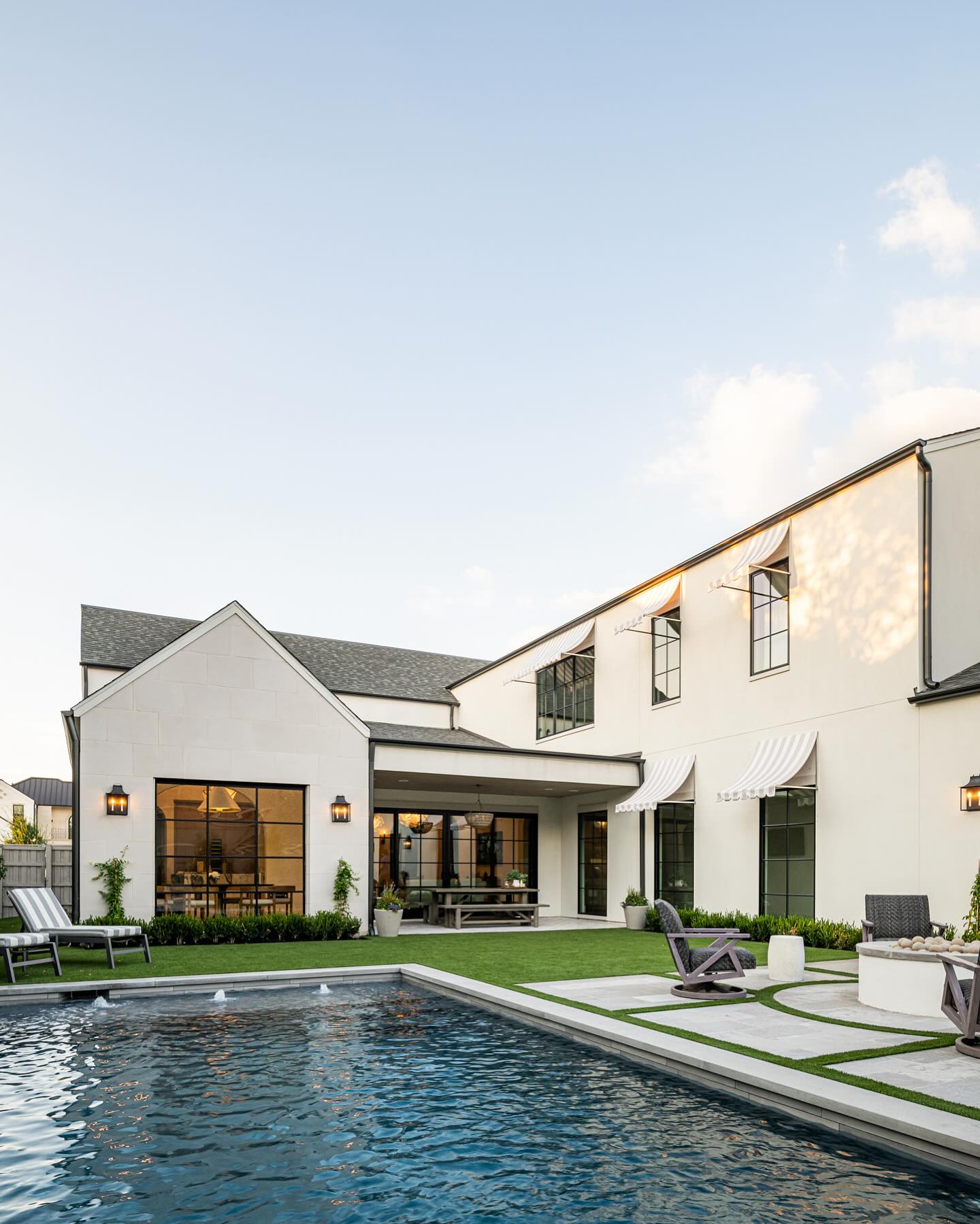 Norway Road Project
Interior Design & Construction: @me.development
Photography: @robertwtsai