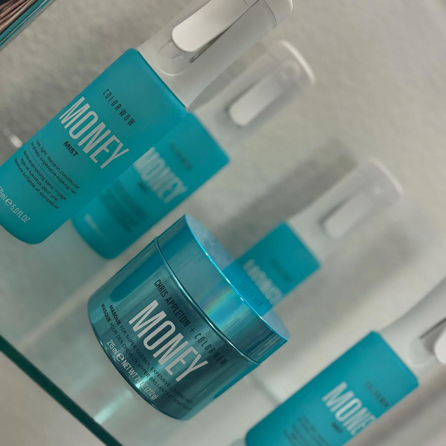 Color Wow Money line 🤩
Instantly provides deep hydration and adds shine like no other! it’s a best seller for a reason 😉 Come shop these favorites today or add on a deep conditioning treatment to your service!