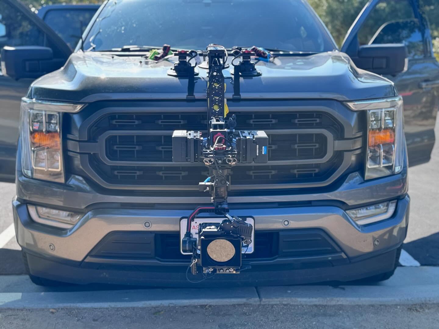 Some fun rigging the other day for a shoot I DP’d. Can’t show the vehicle yet but here is some of the car rigging I did.
#FX3 #metabones #DZOFilm #tilta #fordf150 #djiwireless #dji