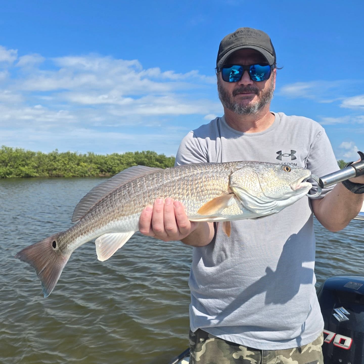 Great day on the lagoon with repeat clients. The reds didn't disappoint. And trying out some new gear that will definitely be finding a home with the code red crew. Check out #kto_customrods !!
#buckedupapparellc #coderedfishingcharters #floridalife #floridafishing #floridafishingproducts #newsmyrnabeach #redfish #letsfish #gofish #mosqutiolagoon #4horsemancorks www.coderedfishingcharters.com