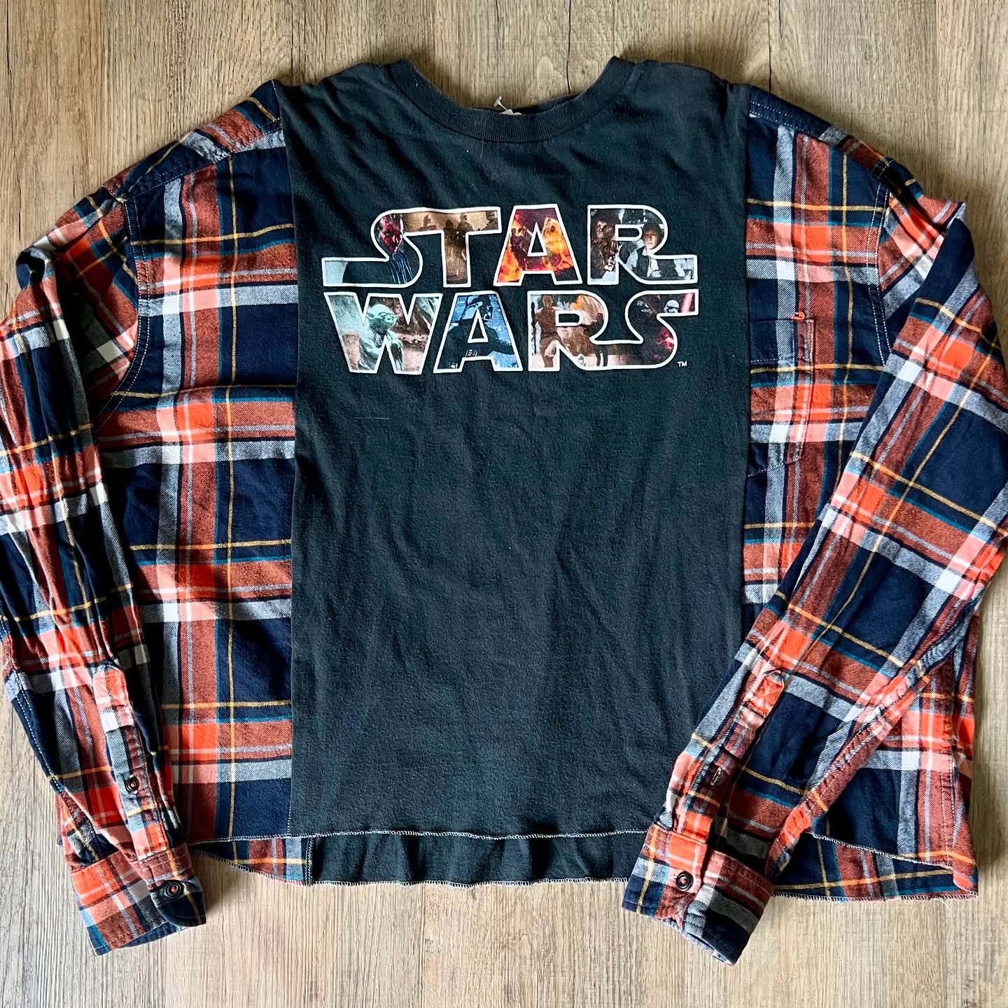 The Force is strong with this ones! Upcycled from thrifted clothing, these Star Wars shirts are truly one-of-a-kind. Perfect for any Jedi looking to add some sustainable style to their wardrobe. Grab yours before they disappear into hyperspace!
#UpcycledFashion #StarWarsClothing #ReworkedClothing