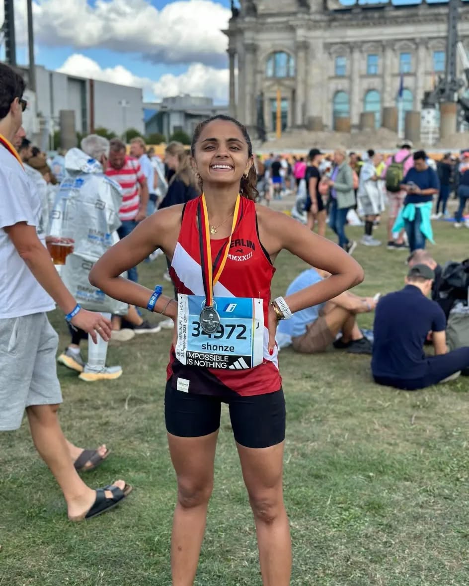 Wishing @shahshanze a massive good luck in the @chimarathon tomorrow! 🏃🏽♀ If your training is anything to go by, you'll fly! We can't wait to hear all about it - Go Well! 🫡💥
#chicago #chicagomarathon #marathon #run #runningcommunity #London #running