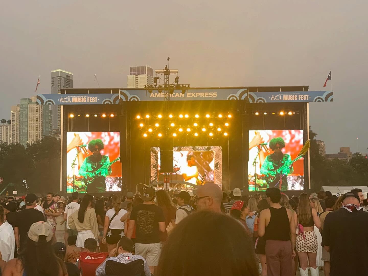 Leon Bridges was a perfectly smooth show right as the sun finally came down, lowering these record temps in Austin. #aclfestival #acl2024