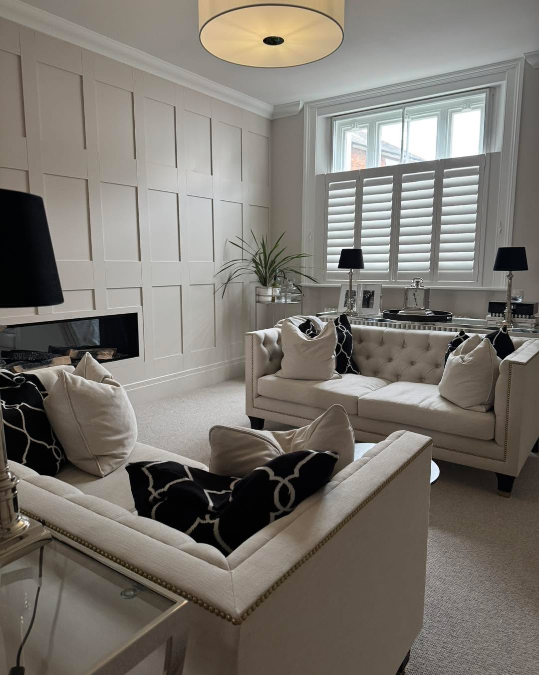 We had the pleasure of installing these Basswood Cafe Style Shutters in the former Greenwood School in Halstead today
It’s hard to believe that these beautiful rooms used to be classrooms!
If you’re looking for Shutters, Blinds, Curtains or Awnings, get in touch with us for a free quote.
📞 01787 275248
🌍 www.indigoblinds.co.uk