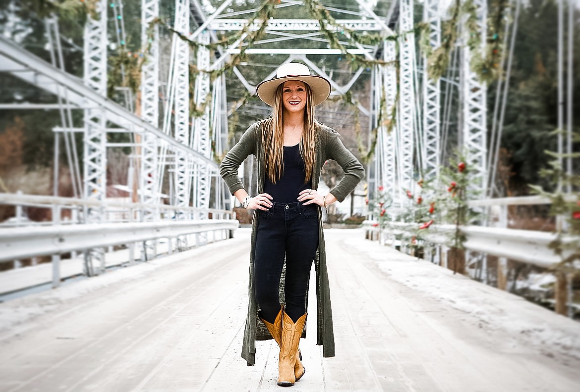 In case we haven’t met yet… 👋🏼 I’m Taryn and I get to live my dream every day thanks to amazing interior design and architectural design clients. I’ve been fortunate in life to grow up at my grandfather’s wood bench, to study interior design and architecture under some of the greatest minds, and to work alongside exceptional building and design professionals.
My favorite projects are remodels, hands down! Reimagined, redesigned and rebuilt spaces bring the greatest satisfaction, for me. It’s a privilege to have the trust of clients when they share their dreams and goals; there is a necessary level of vulnerability on the clients end to ensure their space is intentionally, thoughtfully and beautifully curated. Remodels are always an emotional process and are, indeed, a labor of love!
When I’m not nerding out on all things design I’m guaranteed to be adventuring with “my boys”…my sweetheart is a total gear head, an absolute adrenaline junkie and is also incredibly creative! He’s also one of my favorite builders! We have two German shorthaired pointers that will overwhelm anyone who doesn’t operate at full throttle 90% of the time. These busy boys have excellent manners, but they lack awareness when it comes to personal space. IYKYK.
Now that you’ve met me…If you’re ready to get personal about your potential project, we will get to know each other well!
#interiordesigner #architecturaldesigner #bigforkinteriordesign #whitefishinteriordesign #kitchendesign #bathroomdesign #residentialdesign #customhome #interiorremodel #furnituredesign #spaceplanning #windowtreatmentdesign #custombeddingdesign #customdesign #customrenderings #customplans #customgoddameverything