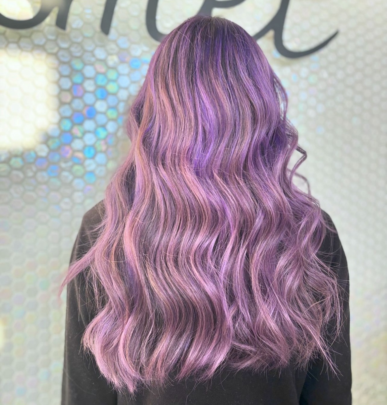 Dreaming in shades of purple. 🔮💜
#PurpleHairMagic #VividVibes #folsomhair #folsomcolorist #folsombeauty