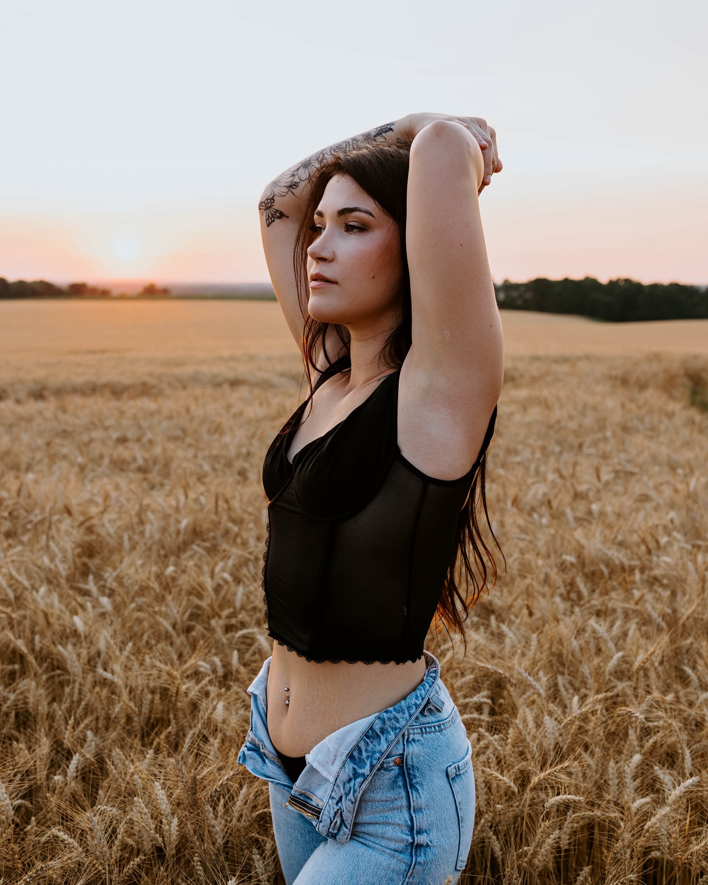 L I F E… It’s chaos and peace, wild and calm, a struggle and everything you have ever dreamt of. Sometimes you need to take a second for Y O U.