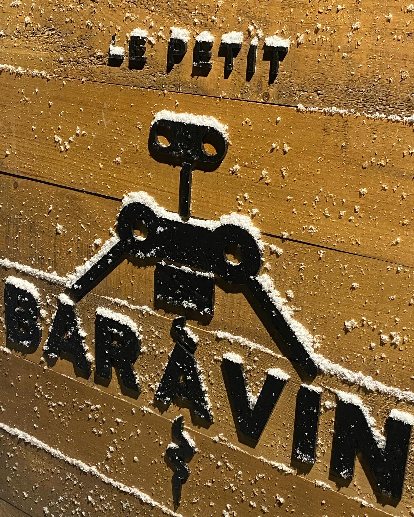 ALL I WANT FOR XMAS IS @petitbaravin !!
Chèque-cadeau / Gift Certificate
Ateliers de vin / Wine 101
Atelier de Whisky / Whisky 101
Plus d’info sur notre programmation / More details on our programming:
www.petitbaravin.com
ou
info@petitbaravin.com
#winebar #chelsea #funoutaouais #baravin #christmasgifts #ideecadeaunoel