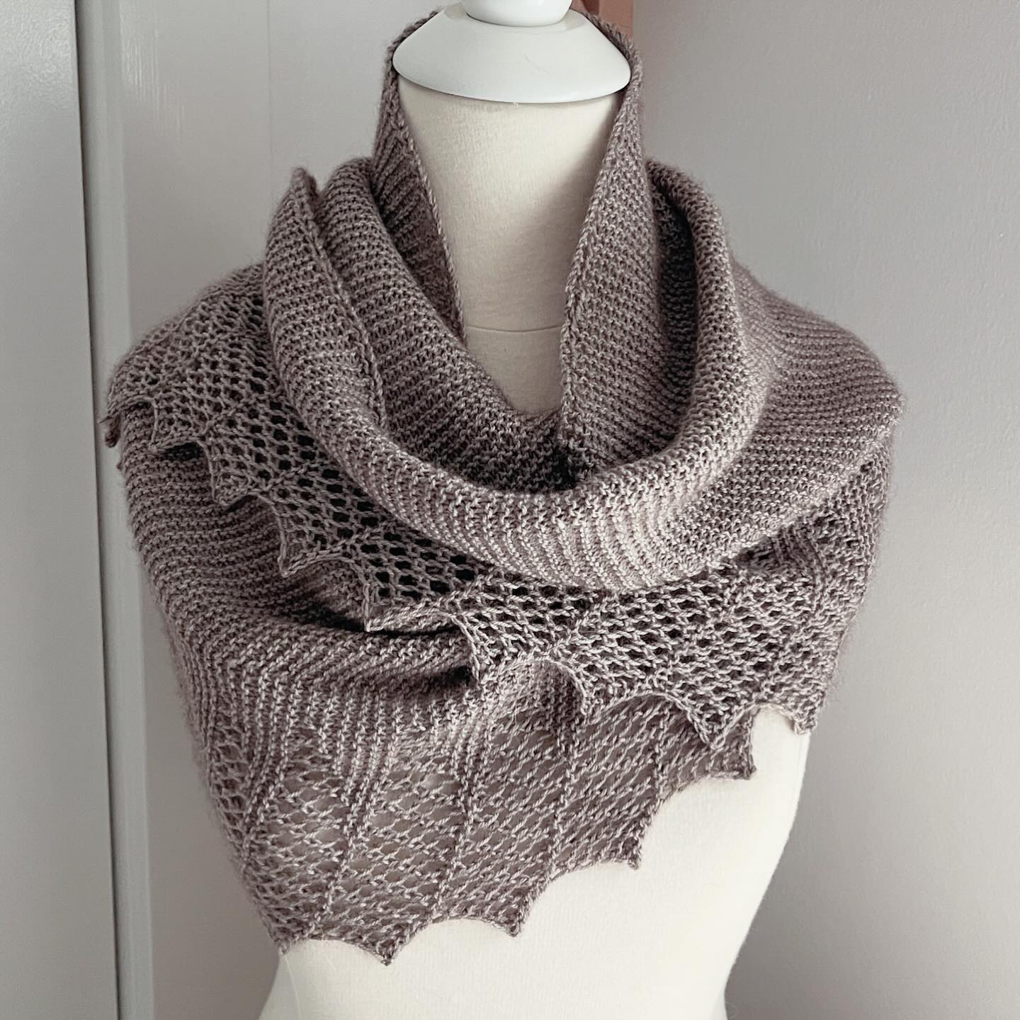 “A Hap for Harriet” shawl by Kate Davies Designs. Yarn “Yak” from @driftwoodfarmsyarnandcandleco in Reedsport, OR. Just finished but ready for next fall 🍁 🍂. I loved the points and turnover lace design.