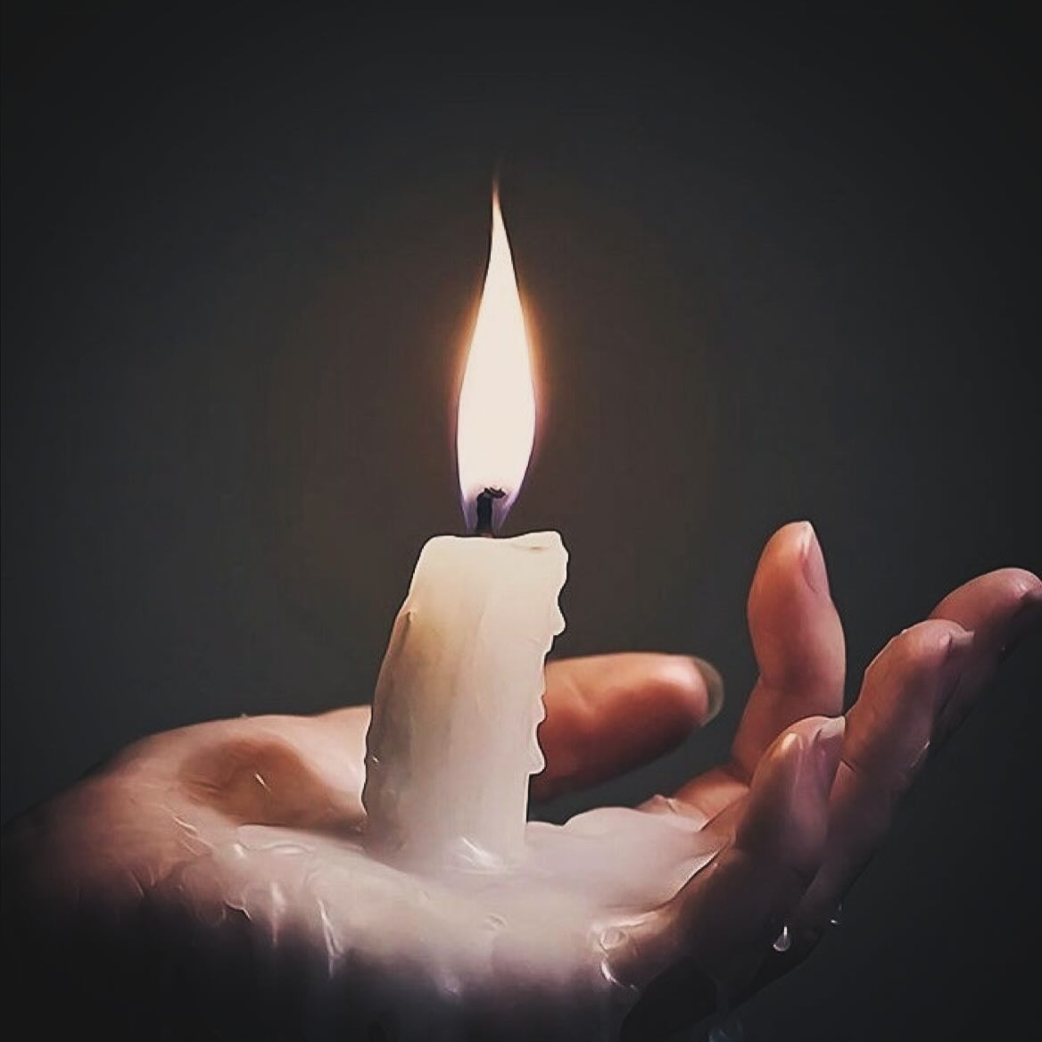 To bringing in the light and the promise of spring. #artifacktapothecary #handpouredcandles #spring2024