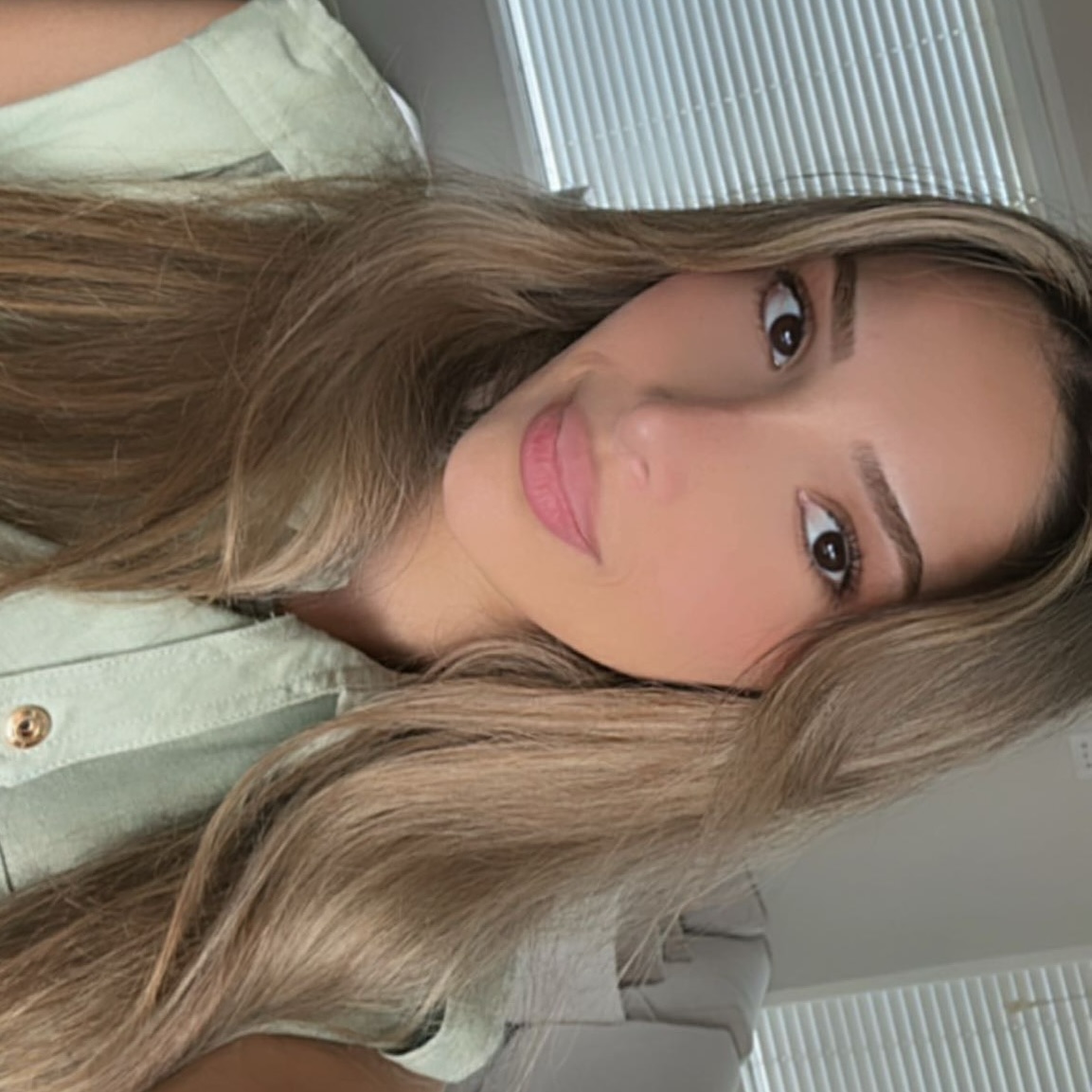 Our gorgeous Kubra with her Bleach Brows ✨
Don’t forget to tag us for a feature on our page! 📸