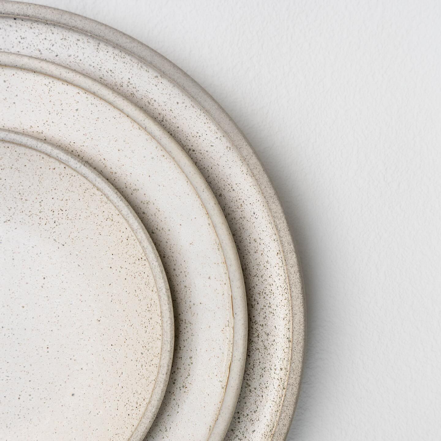 Close-up of the Night & Day porcelain plates in Daybreak. The beautiful speckled glaze is extremely durable and resistant to rigorous use.
#plates #tableware #ceramics #clay #pottery #handmade #quality #premium #porcelain #plating #glaze #tablescape #dining #dinnerware #platesforchefs #ceramiclover #naturaltones #ceramicplates