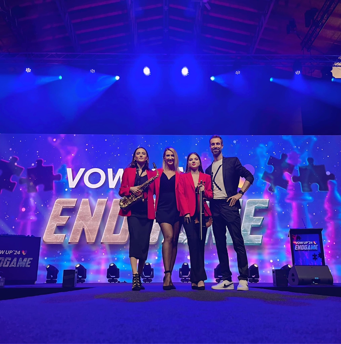 Our DJ Live-Act with sax 🎷, violin 🎻, singer 🎤 and DJ 🎧 for @vowcurrency at the ✨ Vow Up 2024 Endgame ✨event at the amazing @marxhalle !
Great evening with great guests! Thanks for having us! 🙏🏼💜
Thanks to @sugaroffice_artistagency_shows and @glowcreative_ 🩷
.
.
#SugarSky #VowUpEndgame #DJLiveAct #Sax #saxophone #violin #vocals #singer #dj #Event #Liveband #Showact #Music #Entertainment #CorporateEvent #Band #Vienna #Austria #Wien #Partyband #evententertainment #Artistagency #quartet