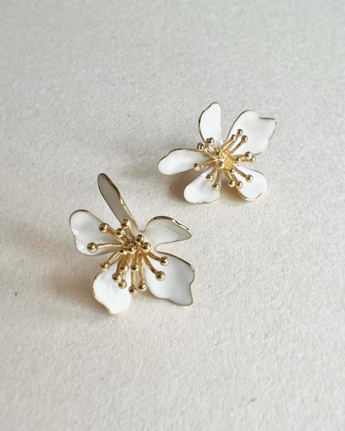 1, 2, 3, 4 🌸🌸🌸🌸 should I make one with 5?