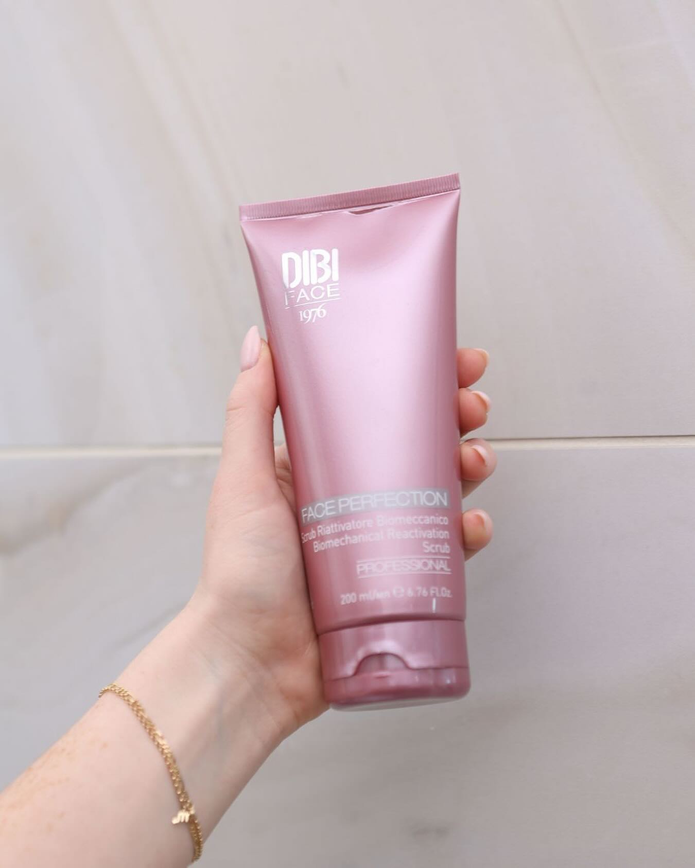 Looking for the secret to soft, radiant skin? The DIBI Face Perfection Biomechanic Reactivation Scrub is here to help.
This luxurious exfoliating cream works on two levels:
1 It stimulates cell renewal deep within the skin, promoting a regenerative action that revitalises your complexion
2 It gently removes dead skin cells and impurities from the surface, leaving your skin softer, smoother, and perfectly prepped for your next skincare steps.
You can purchase our Face Perfection Scrub at any
DIBI Milano partnering clinics.
#DIBIMilano #facescrub #skincare