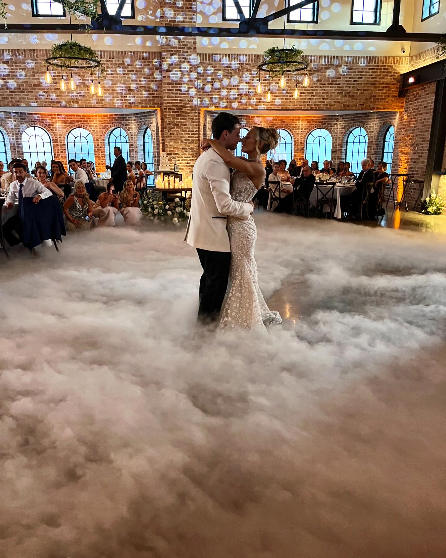 When everything in one picture is just perfect… 🤩 ☁️
.
.
.
.
#weddingdj #dj #wedding #djlife #eventdj #mobiledj #party #music #clubdj #weddingday #weddings #partydj #pioneerdj #bride #djs #weddingdjs #corporatedj #love #weddingmusic #photobooth #weddingentertainment #weddingplanner #paronafarms #events #dance #weddinginspiration #weddingreception #weddingparty #danceparty
.
.
@jillianreina @_filiano