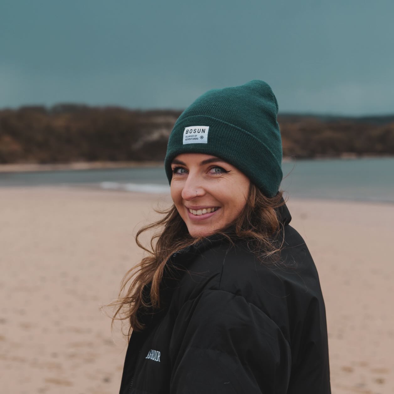 Do you ever wish you had a hat that could keep you warm and dry when out in nature, but then also look stylish enough to wear to a bar or a cafe?
Our merino wool beanie is naturally warm and moisture wicking, and finished in forest green to compliment your amazing style
Photographer: @gilly_photography
Model : @ameliashirleymills
#forestgreen #merino #merinowool #beanie #travelbrand