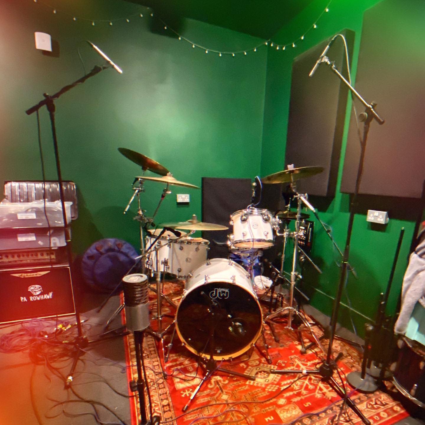 Ace weekend with the amazing @superfuzzband laying down some crazy new track - watch this space