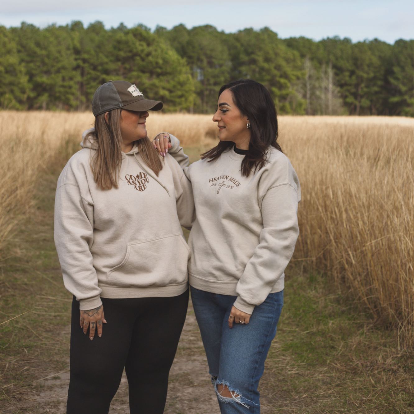 “For where two or three gather together as my followers, I am there among them.” Matthew 18:20
Having community is so important, lift one another up, speak life into eachother and build the kingdom of God up together.
#heavenmade #sweaterweather #buildoneanotherup #godlovesyou #community #kingdombuilders #explore #explorepage #jesusteama #bible #bibleverses