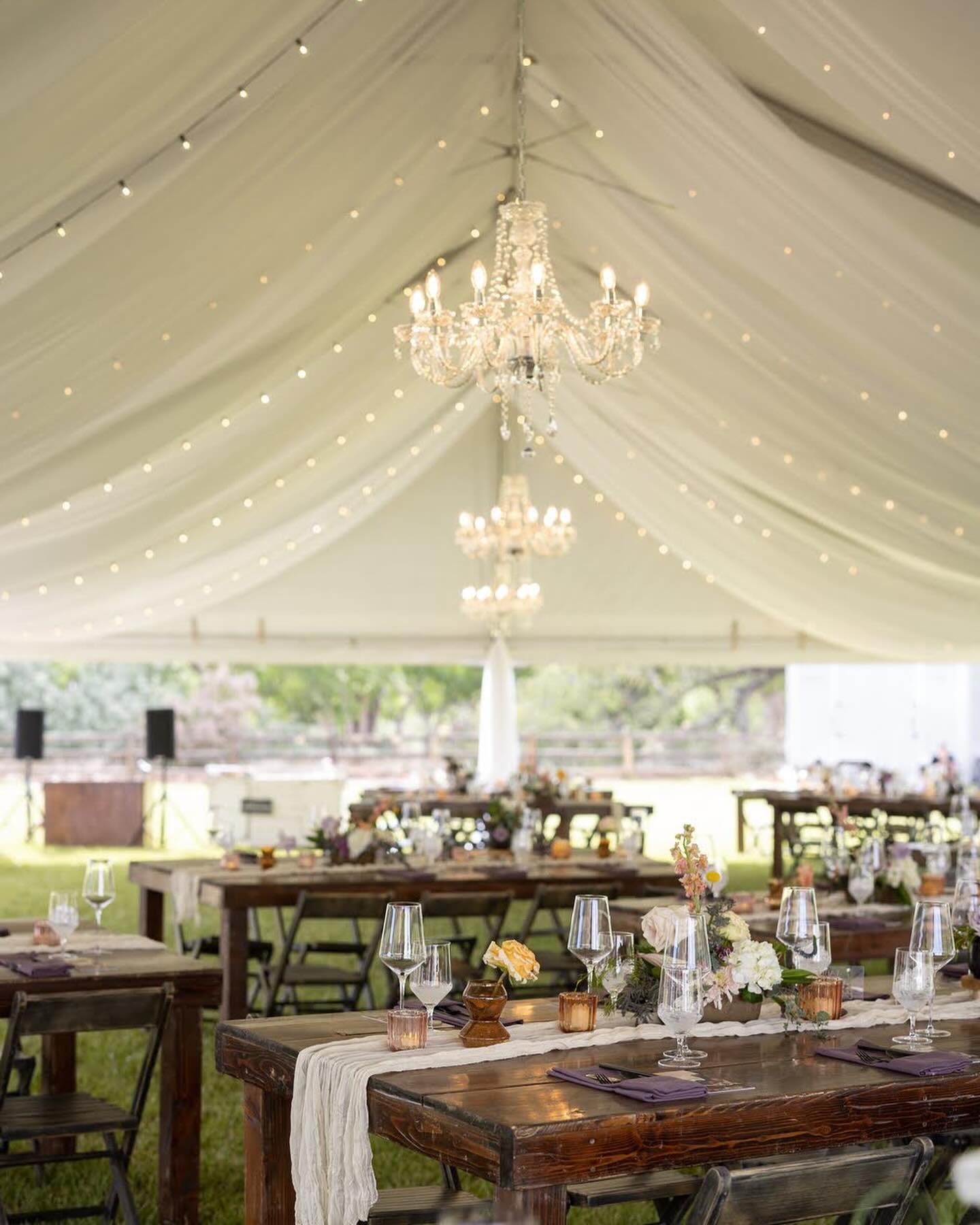 TRUST - it is so fun when a client shares their wedding day vibe with us and then says “We trust you - run with it!”
Run we did! We love how the design came together. Absolutely beautiful in every way 💜
.
.
Photography: @forevermorefilms
Planning+Design: @poppylaneevents_st.george
Decor+Florals+Design to print: @poppylaneevents_st.george
Calligraphy: @lettering.art.by.tia
Venue: @zionredrock
Rentals: @stgeorgepartyrentals
Rentals: @taylor.made.events
.
.
#stgeorgeweddingplanner #poppylaneeventsstgeorge
#southernutahweddingplanner#zionwedding #receptionmenu#utahweddingplanner #destinationwedding