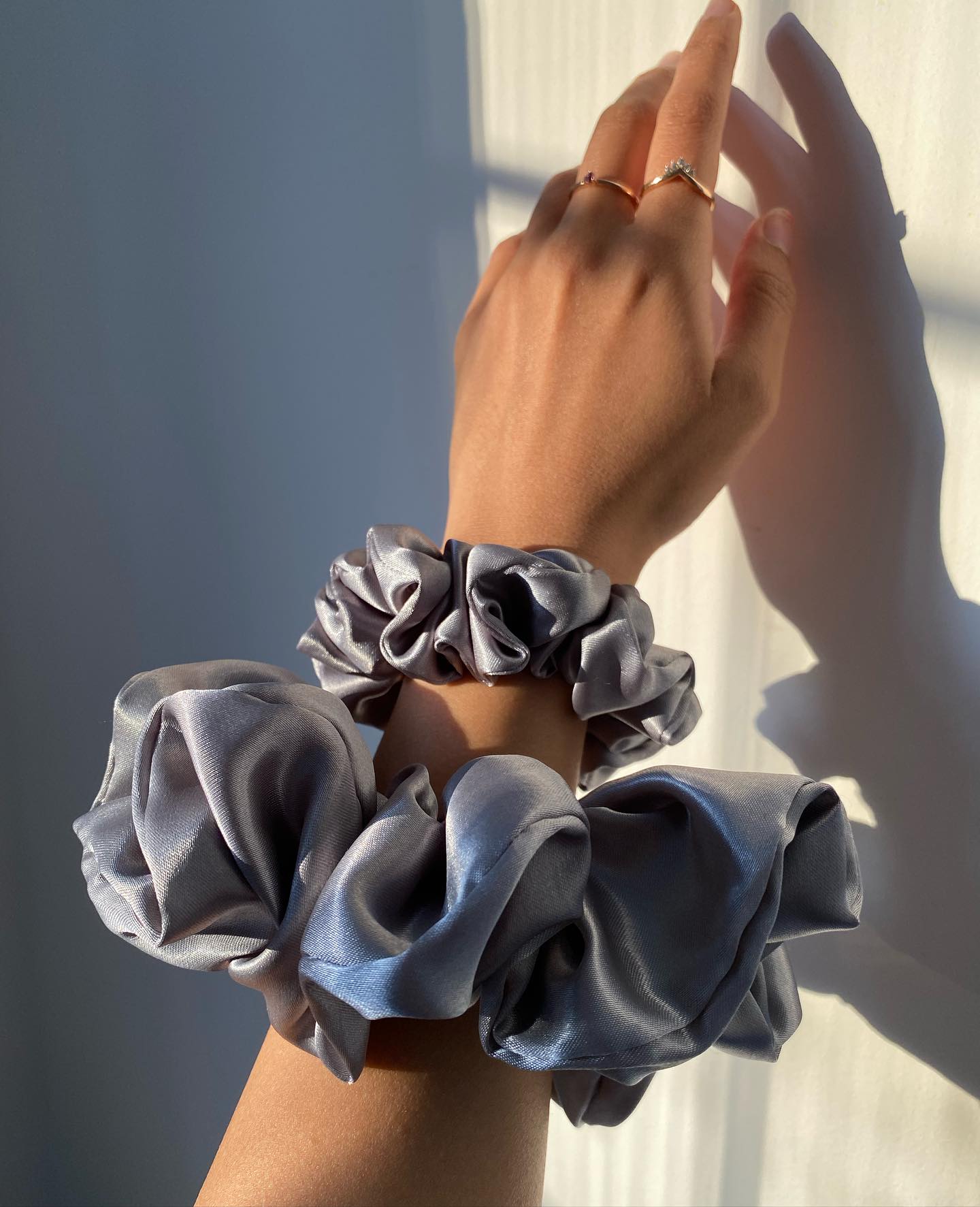 Silky, Shiny, Silver Scrunchies โจ