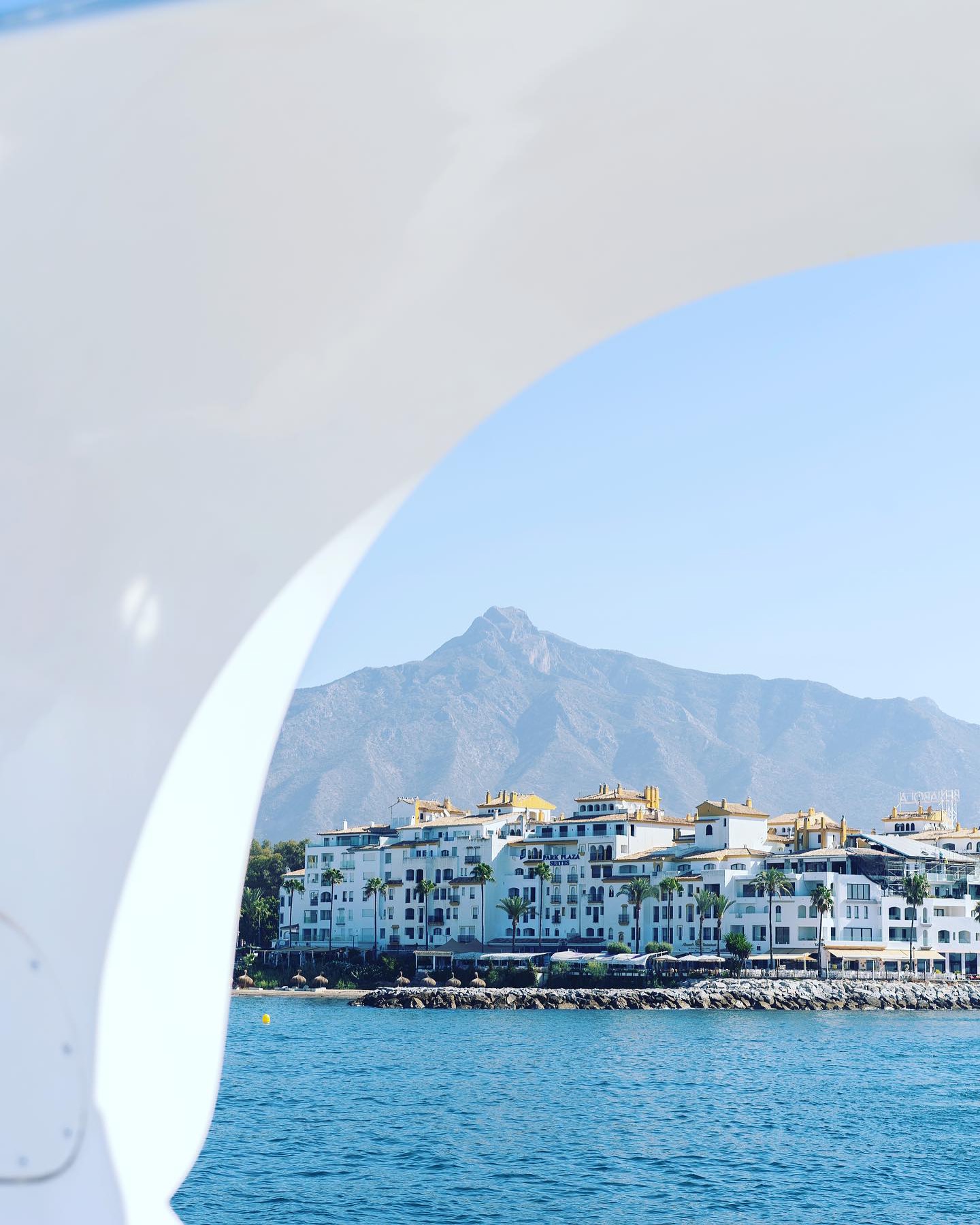 There’s nothing like the view of this stunning coastline from the sea ⛰️