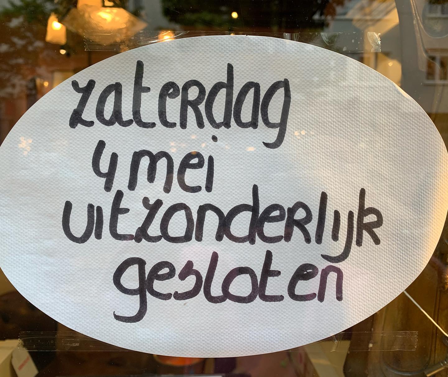 Zaterdag 4/5 uitzonderlijk gesloten!
Zondag 5/5 zijn we wel geopend van 12-18 u!#koetshuisantiek #koetshuis81 #antiek #antiques #antique #brocante #vintage #antwerp #antwerpen #kloosterstraat_antwerpen #kloosterstraat81