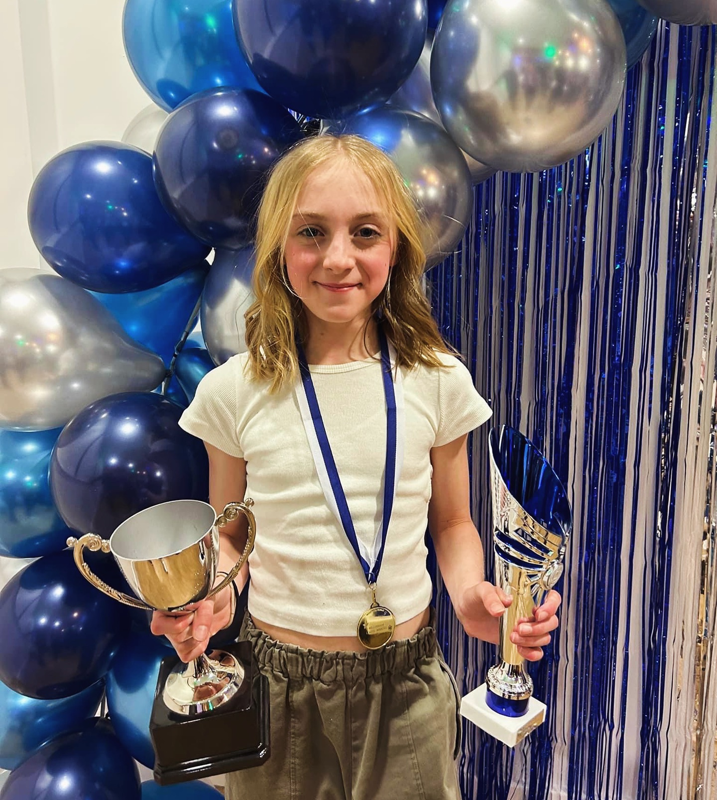 Good luck to Charlotte today on the annual “How far can you swim in an hour?” - She achieved just shy of 3400m last year, what’s it going to be this year?! Go and smash it Charlotte! 💪🍀🤞
#kidswhoswim #swimlife #swimmingchamps #gravesend #gravesendkent #gravesendmums #gravesendfitness #kidsfit #kidsfitness #strengthandconditioning #strongkid #strongkids #strongkidsarehappykids #fitkid #fitkids #personaltrainergravesend #gravesendkidsclasses #kidsclassesgravesend