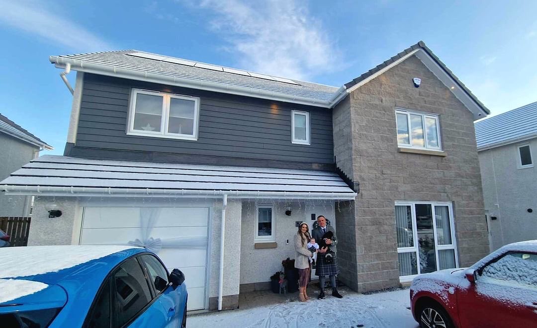 Amy and Johny moved up the ladder this year to make room for baby Erica and Alfie the dog too! #thinqviser #mortgages #scottishdentistry