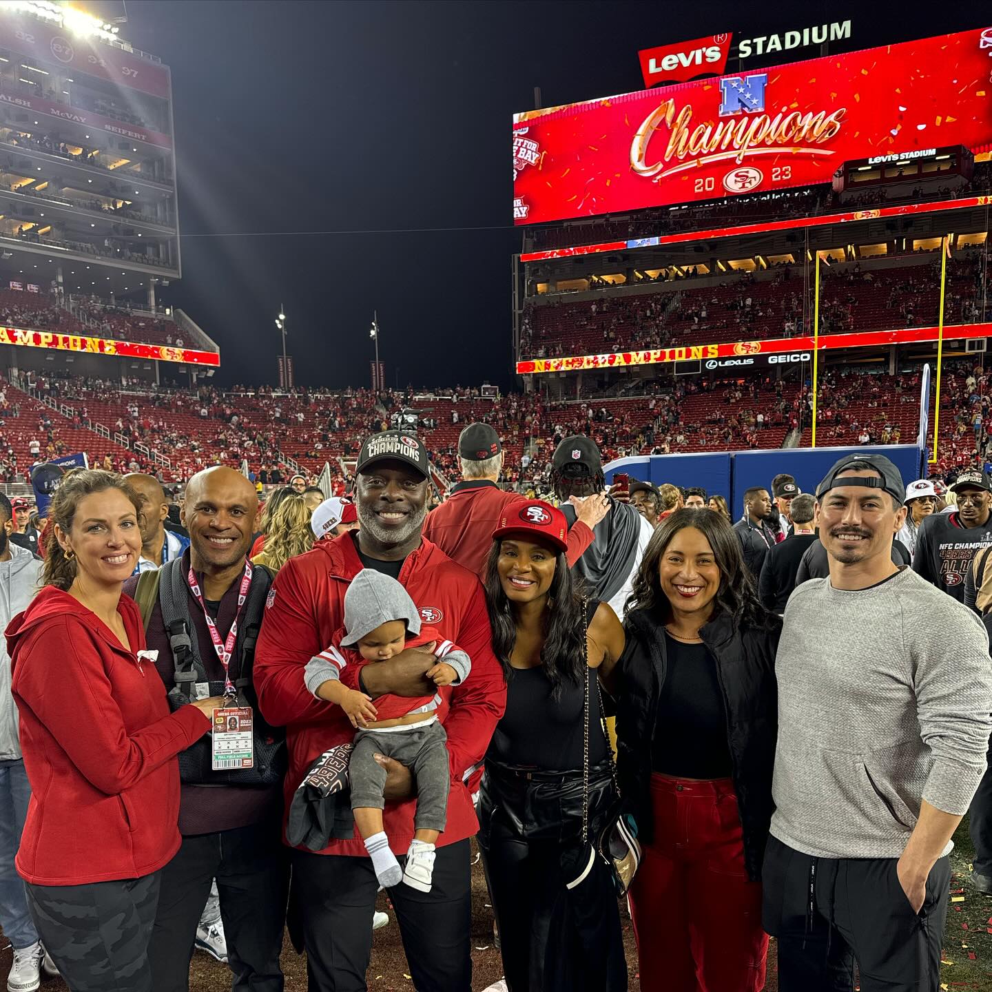 The Sunday countdown begins! #lynnfamilyfoundation #superbowlbound #go49ers