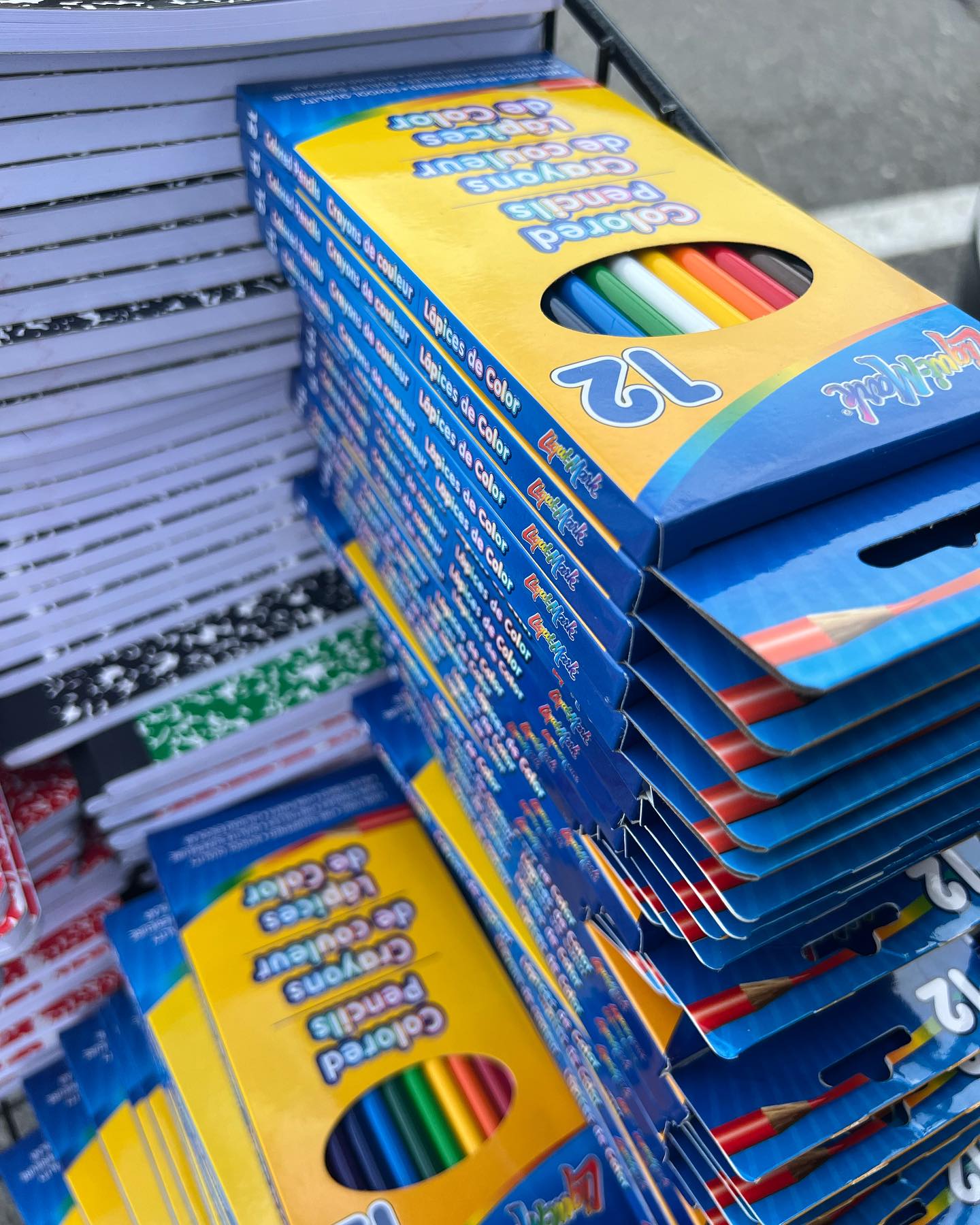 Every child should have access to the essentials that they need for school, happy that we’ve been able to provide this with the help of @humblepathfoundation and the community.
We even had more supplies then expected and were able to pass along to teachers so they could give to their students as well.
#nonprofit #nonprofitorganization #501c3 #singlemoms #givingback #blessed
