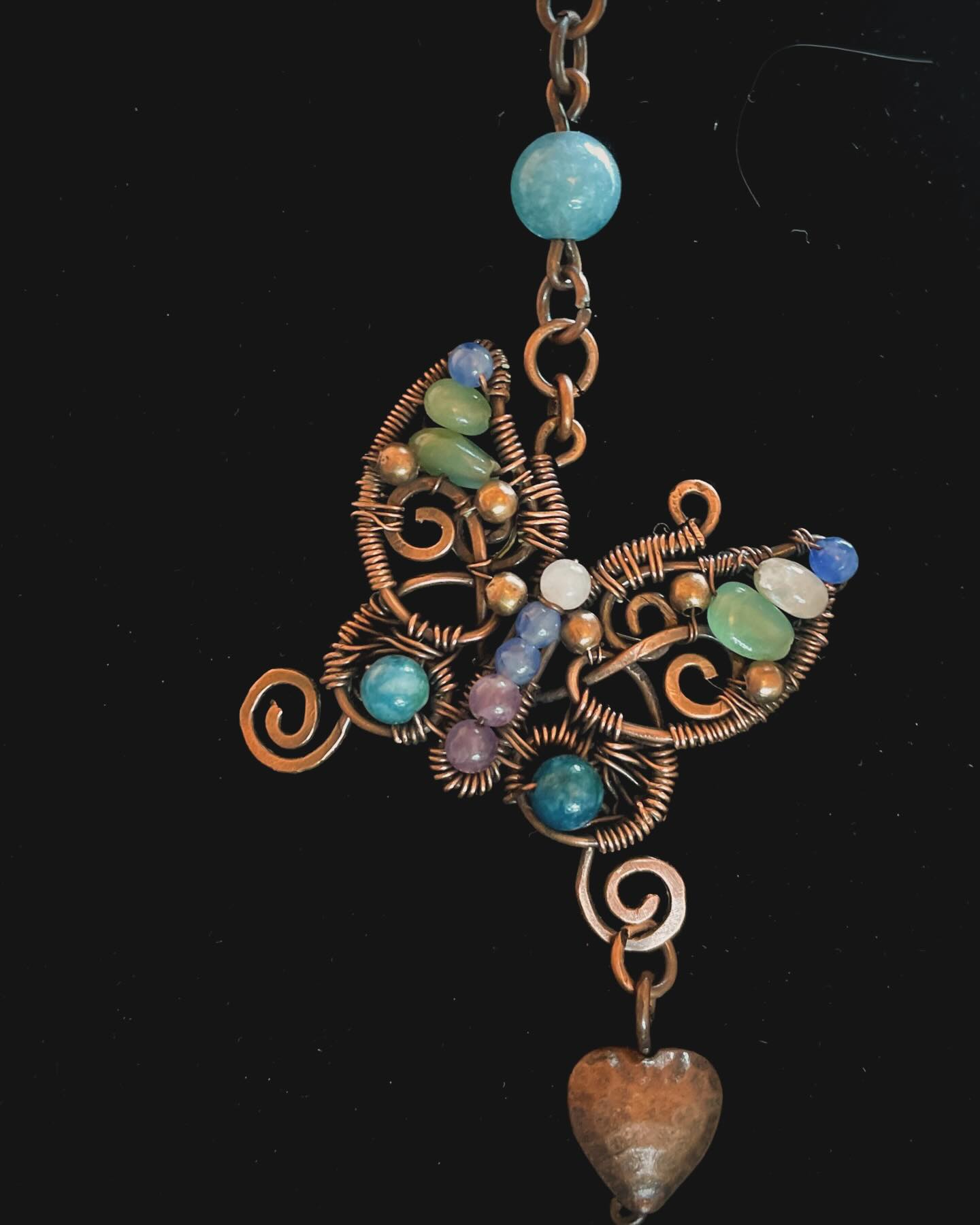 A few more ornaments to add to the mix. They are great to hang in the window, in your rearview mirror, on the tree, or wherever you want to bring some joy.
#copperwire #copperwirejewelry #copperwirewrap #localartist #localartists #handmadejewelry #suncatcher #suncatchers #ornamentalart #butterfly #treeoflife #raleighnc #stonesandcrystals #copperrings #naturalstonejewelry #antiquedcopperjewelry