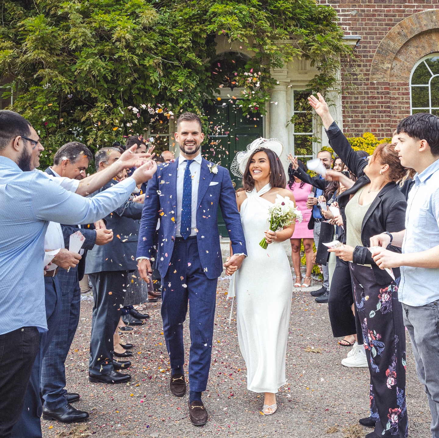 โจ Love captured forever. โจ
At that exact moment filled with happiness and confetti your HAPPYLY EVER AFTER started @sibscyr & @williamalexanderallen
I feel so proud to be responsible for your memories. Pictures have such a great value and ,the most beautiful and magical thing is that, with time ,their value grow. All your emotions and feelings are simply locked in this perfect shot that can bring you back any time.
To book me for your special day simply go to my web which youโll find in profile bio or simply send me DM.
Your personal photographer in London ๐ธ