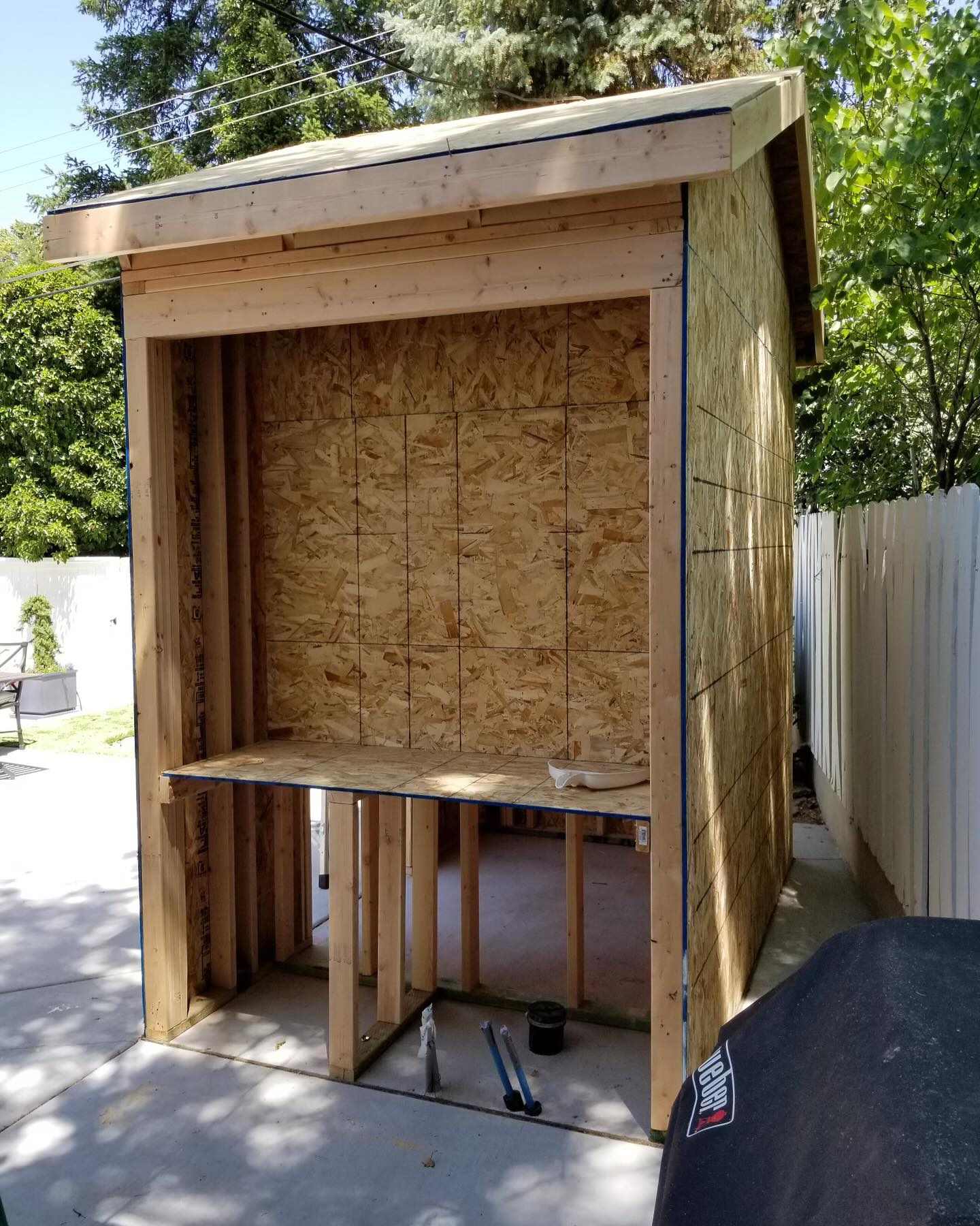 Swipe to see the beautiful end result! Milo Home Design. Beautiful shed, we are here to help with renovation, finishing basements, sheds and all in between, contact us at: (801) 669-2817 #HomeBuilding #CostumeShed #MiloHomeDesigns