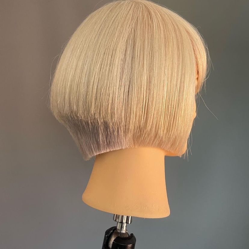 Cutting practice โ๏ธ
Get your NXS training head now and elevate your cutting skills!
#nxs #traininghair #cuttingpractice #haircuts #precision