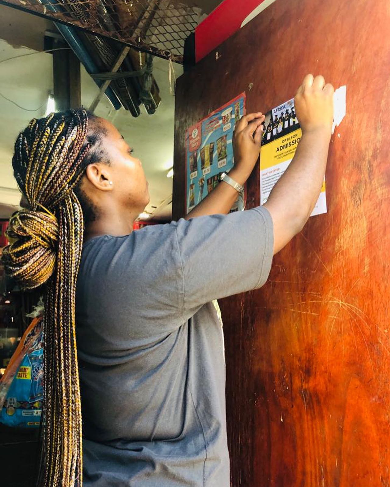 Embrace the world of technology, learn new skills and shape future with us. ☀️
We are entering the final week of admissions for our FREE basic computer course at the Future Hub Hout Bay.
Check out our trainers hustling - hanging up flyers, chatting with potential students and spreading the word! Don't miss out on this incredible opportunity - the seats are filling up fast, and yours could be the next success story!
#africaaweee #futurehub #freeeducation