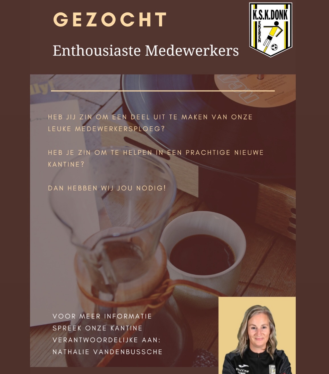 Wij zijn opzoek naar jou!
Zoals je weet heeft elke club de grootste waarde dankzij de mensen die zich vrijwillig inzetten.
Ook wij zijn dankbaar met alle hulp van onze vrijwilligers. Maar ook wij blijven steeds opzoek naar helpende handen en extra ondersteuning!
Veel handen maken licht werk.
Heb jij ook een warm hart voor de club, nog een klein beetje tijd over en zin om je aan te sluiten bij onze enthousiaste groep medewerkers?
Aarzel dan niet en spreek onze verantwoordelijke voor de kantine zeker aan: @nathvdb2
Tot snel!
🖤💛 ONE TEAM 🖤💛 ONE DREAM 🖤💛
#vrijwilligersgezocht #helpendehanden #dankbaarheid