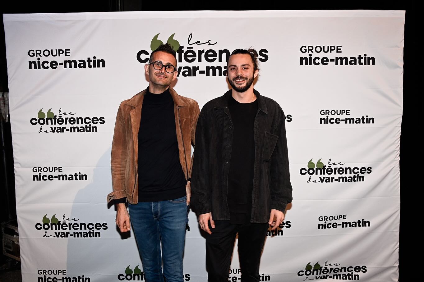 🏆 Félicitations à Bruno Garcia, responsable, gérant et maître artisan de @lavastone_design , pour son parcours exceptionnel et la réception du Trophée Éco des Conférences Var Matin, catégorie 'Made in Var'. Ces 4 dernières années de collaboration ont été incroyables, sublimant la pierre de lave dans des projets magnifiques. C'est le début d'une aventure prometteuse ! Un immense merci à la Chambre des Métiers et au @groupenicematin
▪️Archive du 11/12/23
#varmatin #nicematin #laseynesurmer #artisanat #lavastone #design #productdesign